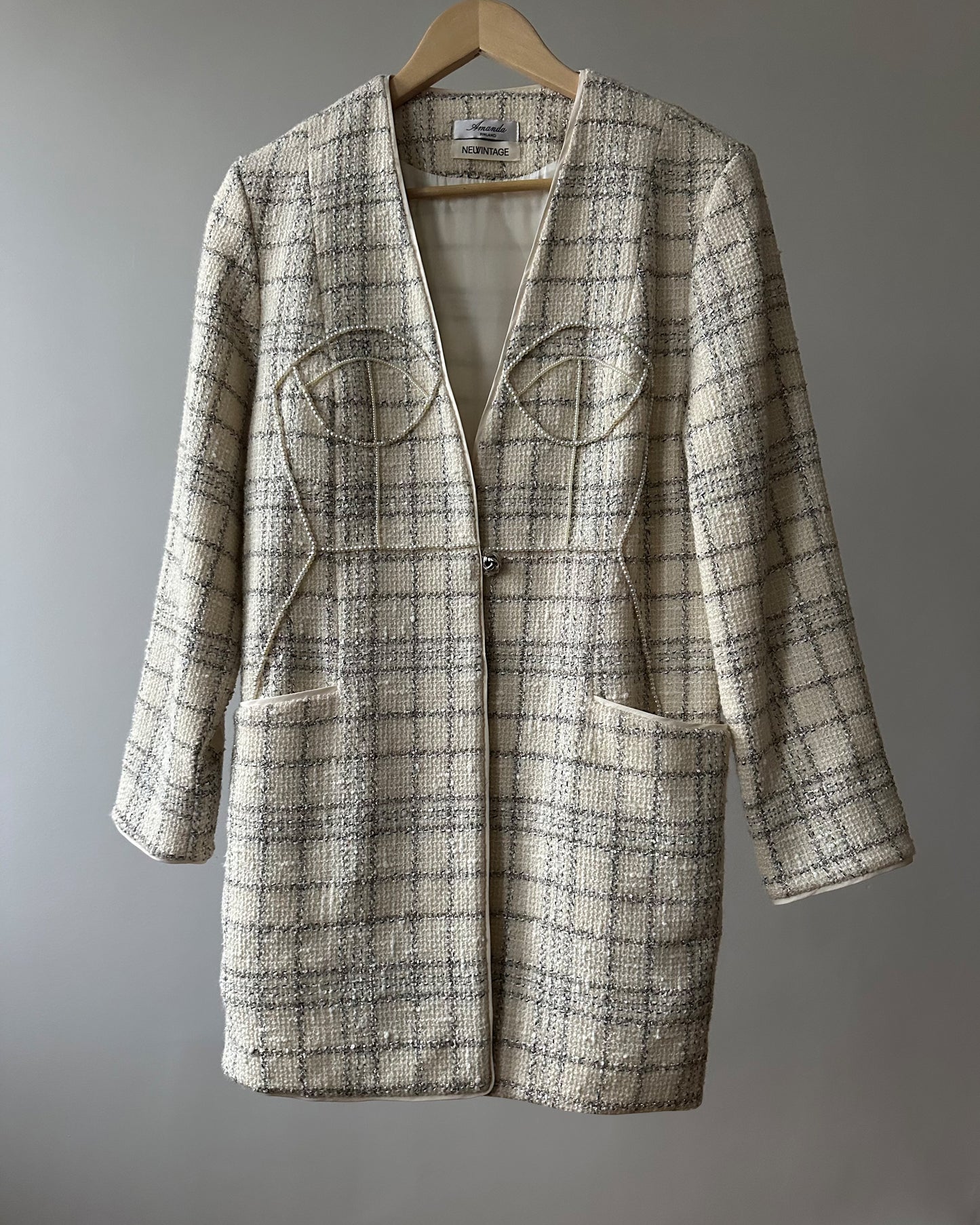 VINTAGE TWEED BLAZER WITH HAND-BEADED FULL CORSET DESIGN